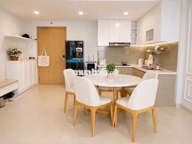 Cho Thuê CHCC KingDom 2PN, 2WC, Full NT, 17tr VND có thể ở liền