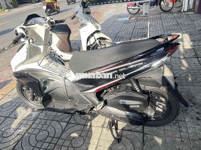 Honda Air Blade 125 2016 Trắng đen