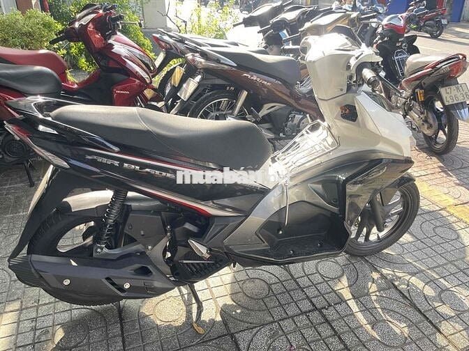 Honda Air Blade 125 2016 Trắng đen