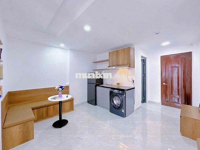 BAN CÔNG , THANG MÁY , CĂN HỘ 1 PHÒNG NGỦ CAO CẤP NGAY SƯ VẠN HẠNH