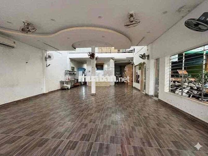 Mặt Tiền Kinh Doanh 30/4 gần Becamex. 7x20m. có lửng  80m2