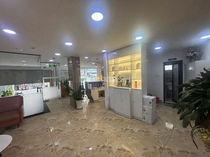Bán tòa nhà 8L 209m2 ngang 11m+hầm TN135tr MTKD Nguyễn Văn Đậu 43.8 tỷ