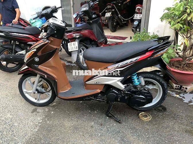 Yamaha Luvias 2010 Nâu Đen