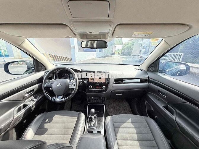 Outlander CVT 2023