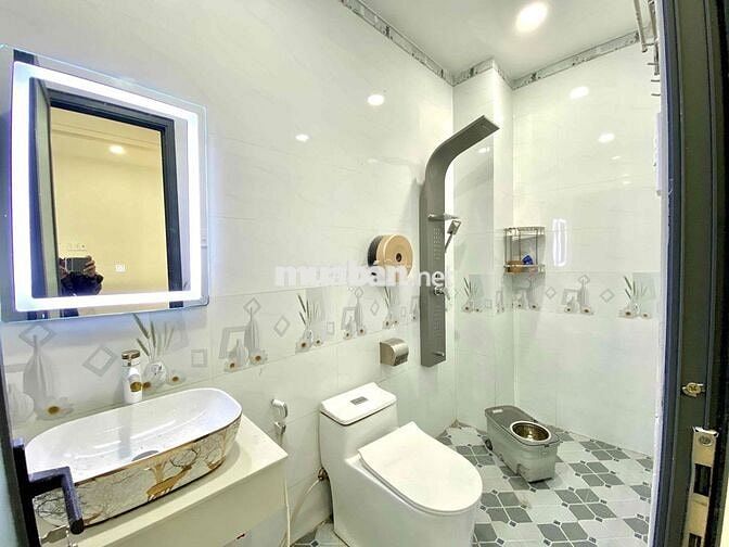 STUDIO FULL NỘI THẤT MẶT TIỀN NGAY NGÃ TƯ GA HÀ HUY GIÁP