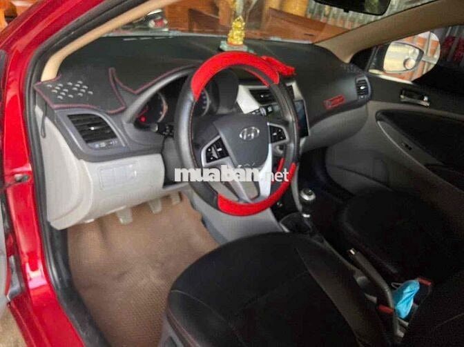 Hyundai Accent 2013 Số sàn Đỏ
