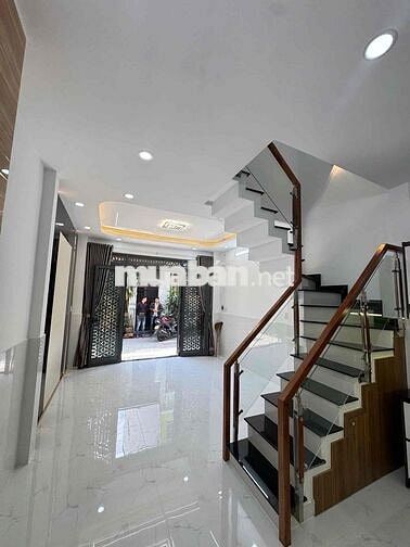 4x9 Ngay 4 Xã Nhà mới Đẹp 3 Tỷ 9 còn tl