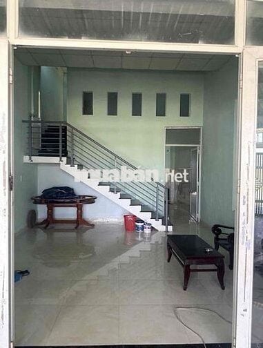 Nhà gác lửng nội thất cơ bản gần Đh FPT,làng đại học