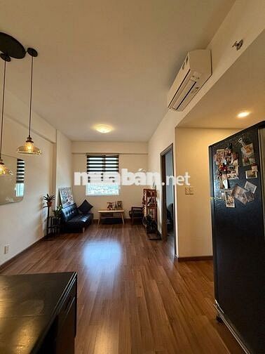 Cho thuê CC Imperial Place 57m2 2PN 1WC 11tr/tháng giá cực tốt