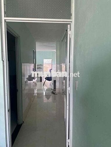 Nhà gác lửng nội thất cơ bản gần Đh FPT,làng đại học