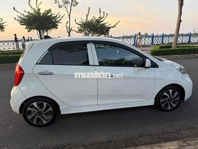 Kia Morning Si bản cao cấp 2016 Số sàn Trắng
