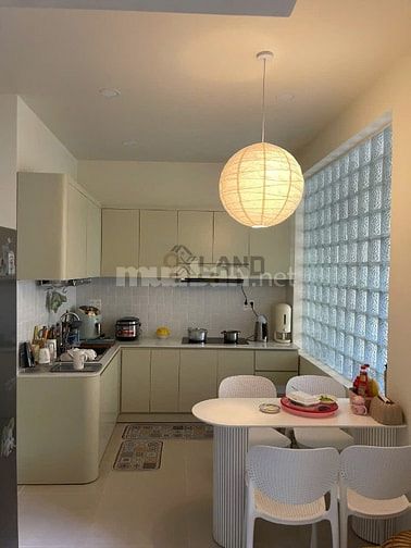 NHÀ ĐẸP KINH DOANH 2 TẦNG HẺM XE HƠ ĐƯỜNG TÔ NGỌC VÂN GẦN CHỢ THỦ ĐỨC