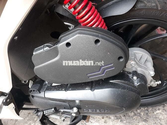 VELIA 50cc Trắng 2000 km