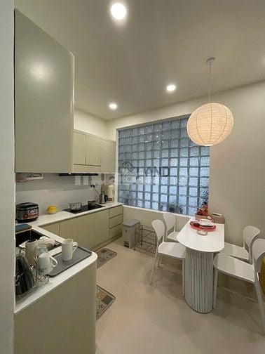 NHÀ ĐẸP KINH DOANH 2 TẦNG HẺM XE HƠ ĐƯỜNG TÔ NGỌC VÂN GẦN CHỢ THỦ ĐỨC