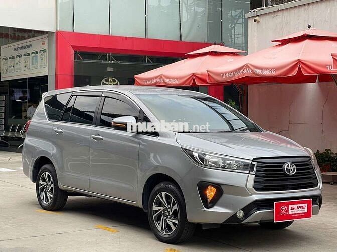 Innova 2.0E 2021 Số sàn, còn bớt lộc