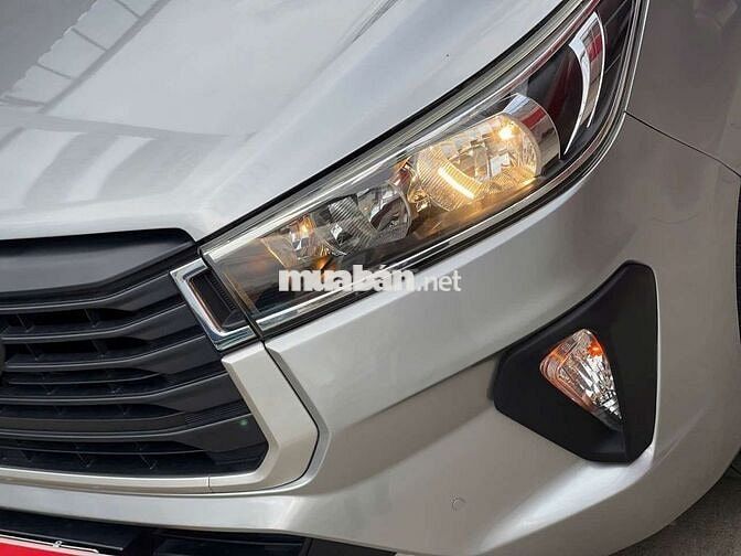 Innova 2.0E 2021 Số sàn, còn bớt lộc