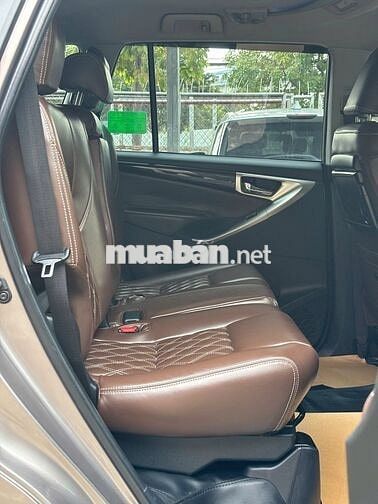 8 Chỗ, Tự động. INNOVA 2.0G AT 2022 Đồng - CÓ BANK