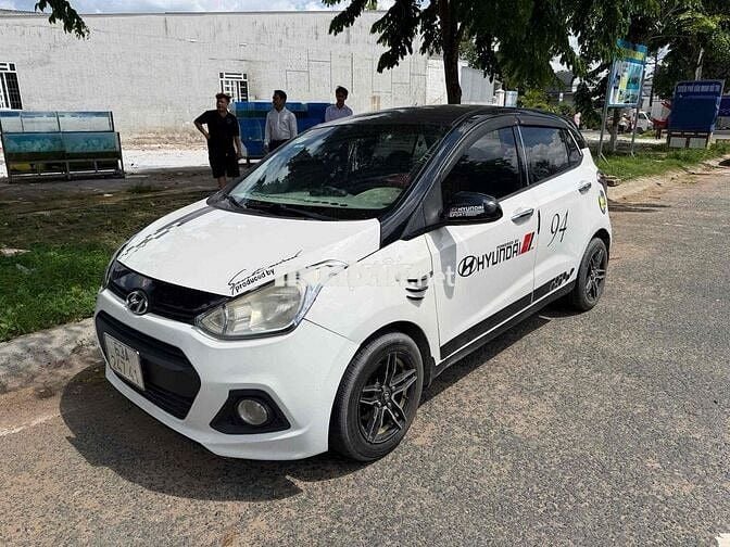 Hyundai I10 Hackback 2015 Trắng