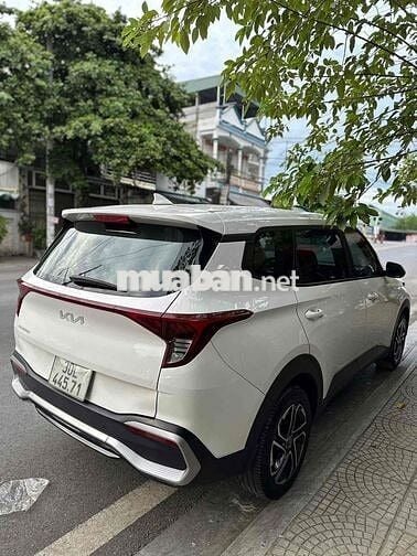 Kia Carens Trắng 42.180 km