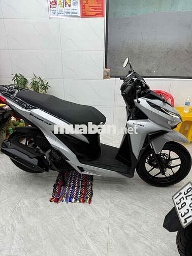 Honda Vario 125 Bạc đen