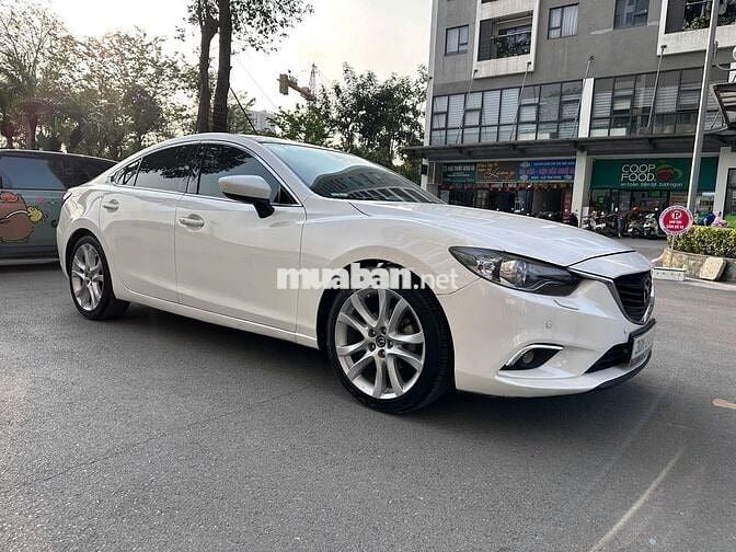 Mazda 6 2.5 Premium Trắng 8 vạn Da cao cấp
