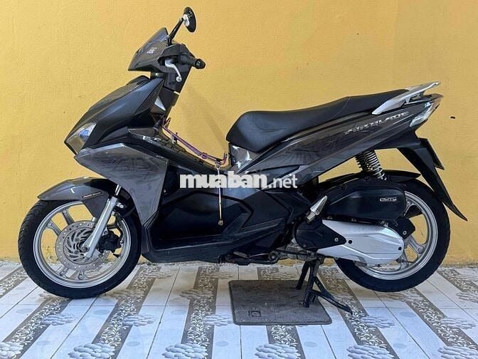 Air Blade 125 đời 2019 tem 3D mới keng 43D1-856.78