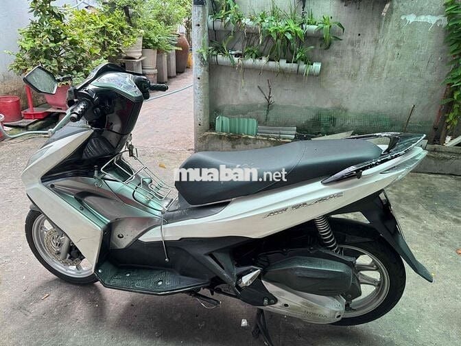 Honda Air Blade 2014 Trắng Xăng