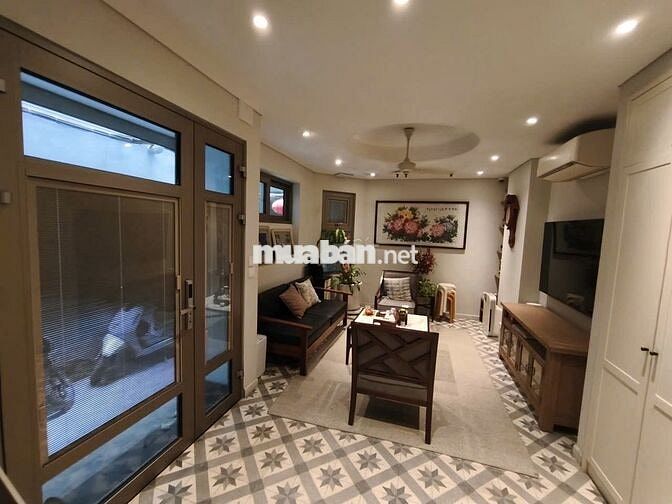 Bán Gấp - Lõi Đống Đa, 35m2 X 5Mt X 5T - Full nội thất   - Ở Ngay !!!