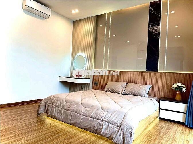 cần bán nhà mặt tiền nguyễn hữu thọ 3 tầng full