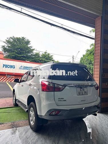 Isuzu Mux 2019 số sàn