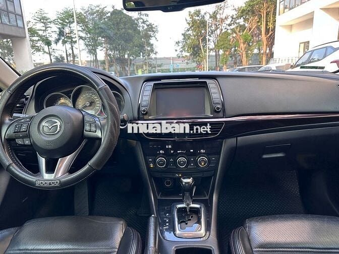 Mazda 6 2.5 Premium Trắng 8 vạn Da cao cấp