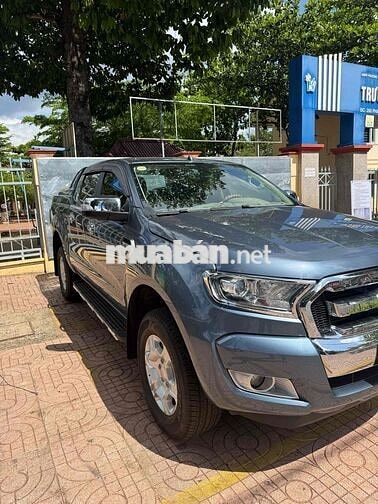 Ford Ranger XLT 2017 Số sàn Xám