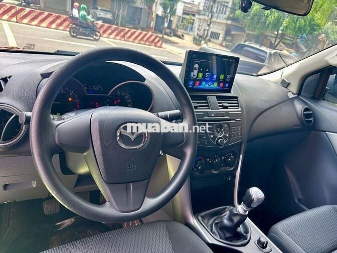 Mazda BT50 số sàn 2 cầu 2019
