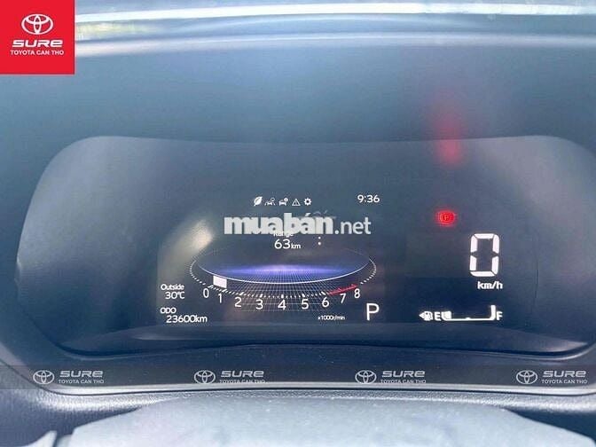 Toyota Yaris Cross 2024 trắng nóc đen odo 23.000Km
