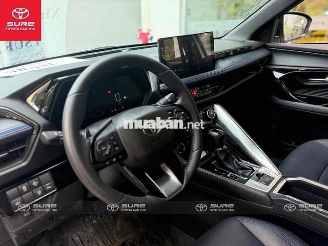 Toyota Yaris Cross 2024 trắng nóc đen odo 23.000Km