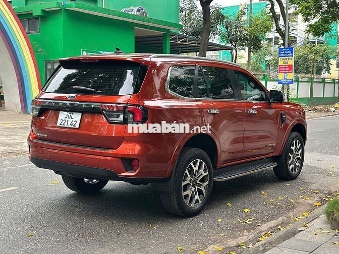 Ford Everest Titanium 1 cầu 2023 40000 km Cam