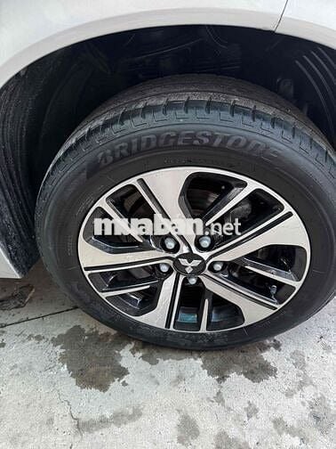 Mitsubishi Xpander 7 chỗ Số tự động Bạc Đk 2020