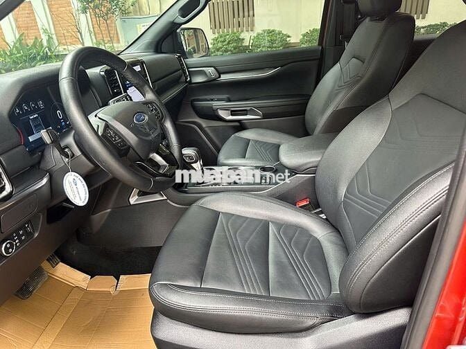 Ford Everest Titanium 1 cầu 2023 40000 km Cam