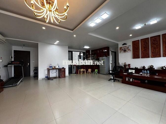 Giảm sâu! CC FLC 36 Phạm Hùng cạnh bến xe Mỹ Đình 70m2, 2PNKK, full