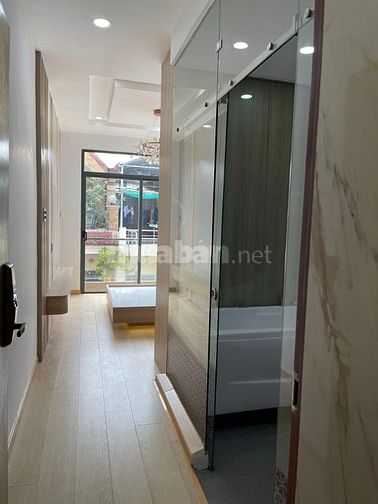 Bán nhà hẻm 5m - 410 CMT8 - 136m2 sàn, có thang máy, chỉ 9 tỷ