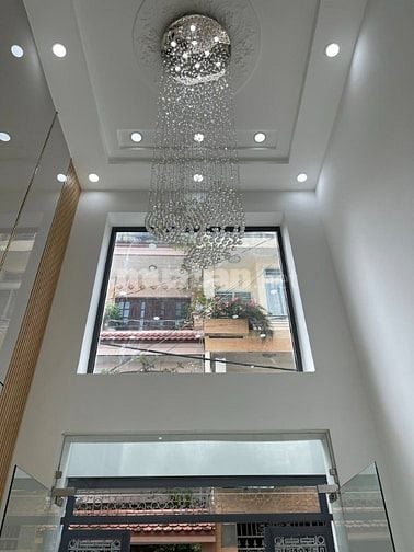 Bán nhà hẻm 5m - 410 CMT8 - 136m2 sàn, có thang máy, chỉ 9 tỷ