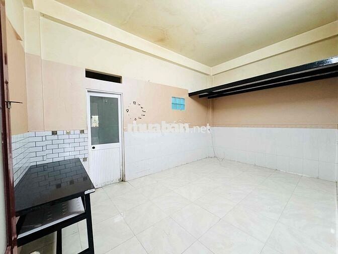PHÒNG TRỌ 1TR7 NGAY THAM LƯƠNG CÔNG VIÊN TÂN THỚI NHẤT QUẬN 12