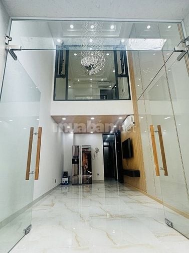 Bán nhà hẻm 5m - 410 CMT8 - 136m2 sàn, có thang máy, chỉ 9 tỷ