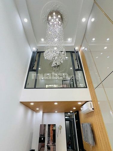 Bán nhà hẻm 5m - 410 CMT8 - 136m2 sàn, có thang máy, chỉ 9 tỷ
