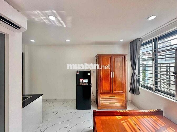 Phòng Thoáng Mát, Mới Xây Ngay Nguyễn Xí