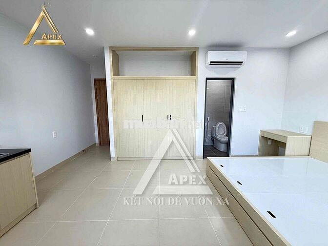 Mới 100% căn hộ ban công 40m2 ngay Bùi Đình Tuý gần chợ Bà Chiểu, Q1,3
