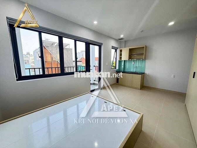 Mới 100% căn hộ ban công 40m2 ngay Bùi Đình Tuý gần chợ Bà Chiểu, Q1,3