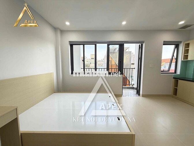 Mới 100% căn hộ ban công 40m2 ngay Bùi Đình Tuý gần chợ Bà Chiểu, Q1,3