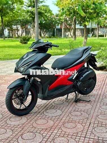 Yamaha NVX Đen, Đỏ Xe tay ga