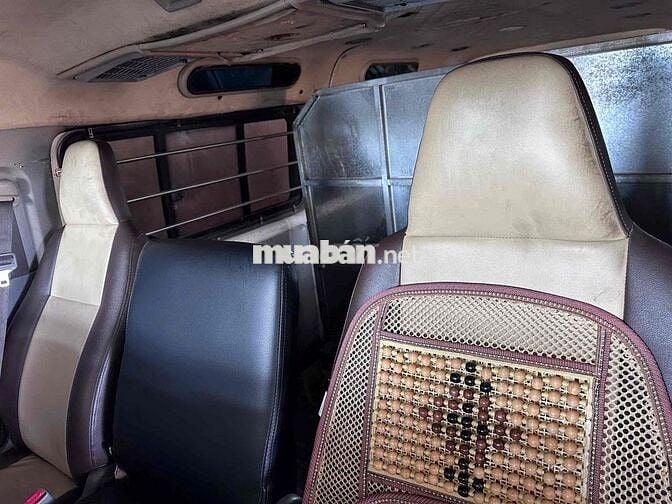 Toyota Hiace Van 2010 Trắng